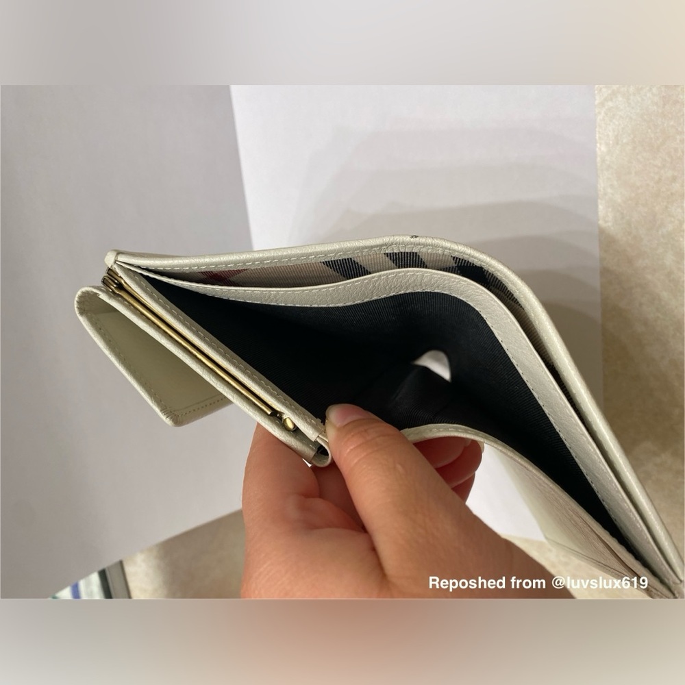 Burberry Kisslock Quilted Trifold Wallet - Picture 5 of 7